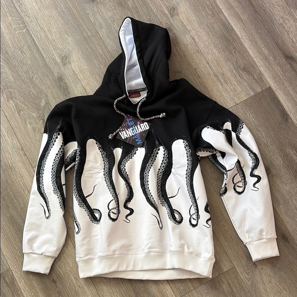 Market Black and White Sweater with Ribbed Cuffs